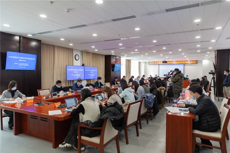 发布会现场_副本.jpg